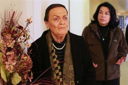 Ünlü oyuncunun yürek burkan hayat�!