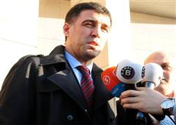 �ükür: Aday olmayaca��m