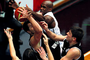 Kupa Kartal'dan sorulur