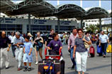 2 ayda 2 milyon turist a��rlad�k
