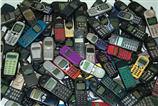 Eski cep telefonlar�nda alt�n var!
