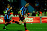 Burak Y�lmaz haber bekliyor