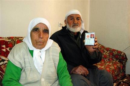 68 y�ld�r kimliksiz ya��yor