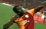 Eboue muhabirli�e soyundu
