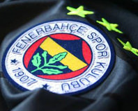 F.Bahçe'nin y�ld�z� gidiyor