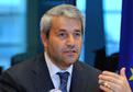 "100 bin TL al,istersen bat�r"