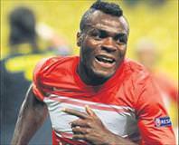 Emenike için Rusya harekat�