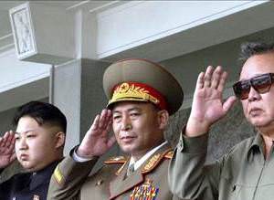 Kore, Kim Jong �l için a�l�yor.