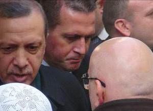 Ba�bakan Erdo�an cenaze töreninde