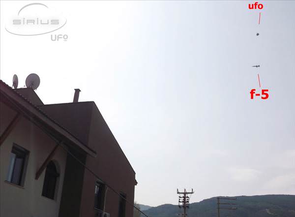 �zmir'de UFO korkusu