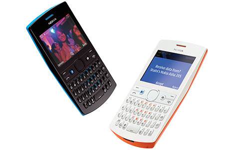 Nokia Asha 205 Facebook Telefon g�r�nd�