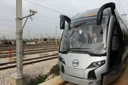 Yerli tramvay ''�pekb�ce�i''