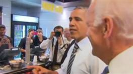 Obama sandviç kuyruğunda!