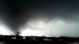 ABD'de hortumlar yine can aldı