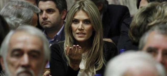 Yunanistan’da yeni yasa