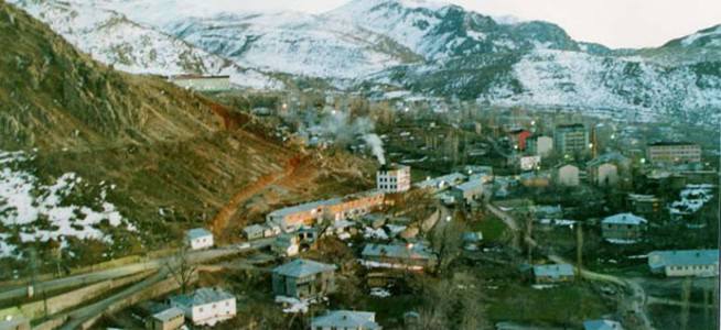 Çukurca’da 2 PKK ajanı yakalandı
