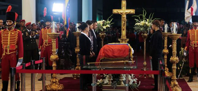 Chavez’in cenazesi askeri akademide
