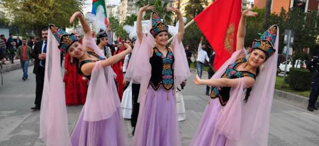 Adana’da renkli nevruz etkinliği