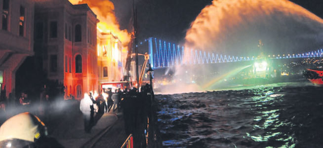 Galatasaray yangını elektrik kontağından