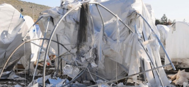 Suriye çadır kenti bombaladı