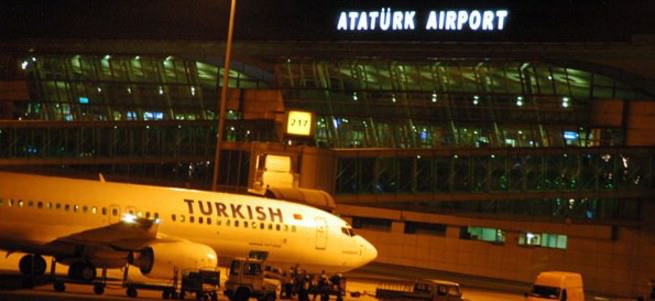 Atatürk Havalimanı’nda uçakların kalkışı durduruldu!