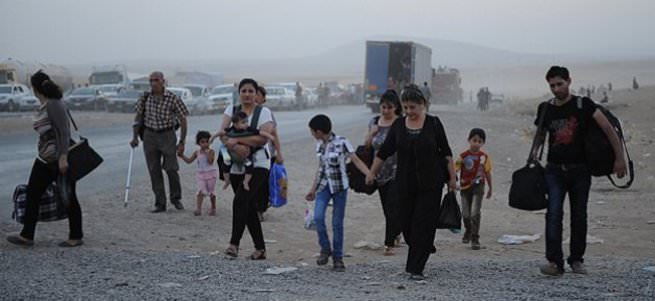 IŞİD kabusu milyonları yollara döktü