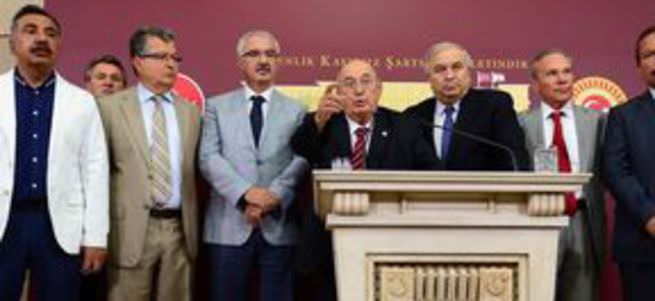 Kılıçdaroğlu’nun istifasını istediler