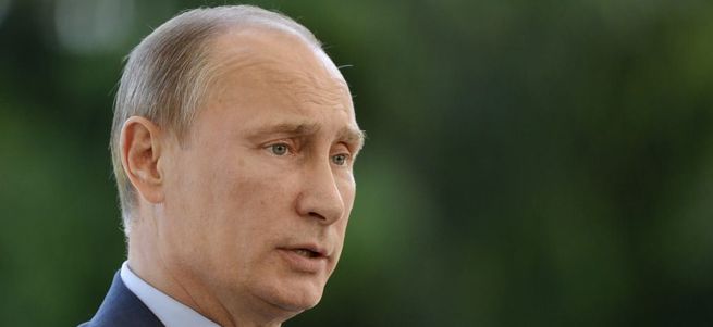 Putin, Twitter, Facebook ve Gmail’i yasaklıyor
