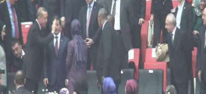 Erdoğan, Kılıçdaroğlu’na el salladı!