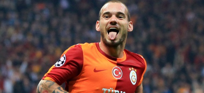 Sneijder cezadan yırttı,Cimbom yırtamadı