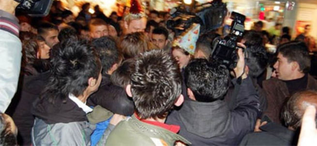 Taksim’de İran’lı kadınlar tacize uğradı