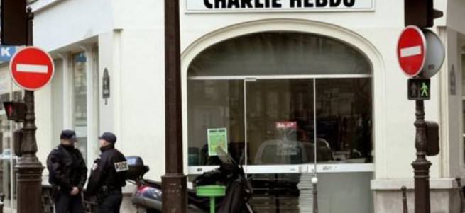 Charlie Hebdo Hz. Muhammed tasvirli kapakla basılıyor!