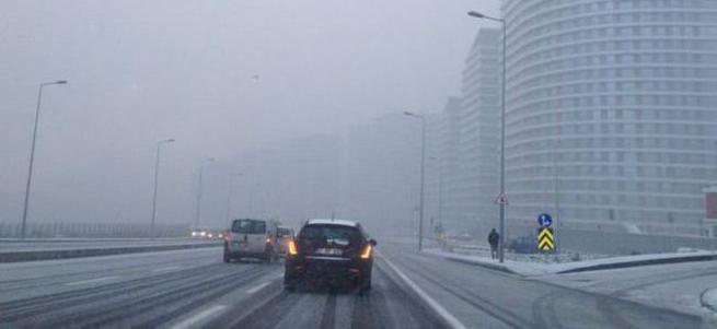 İstanbul’da yoğun kar yağışı