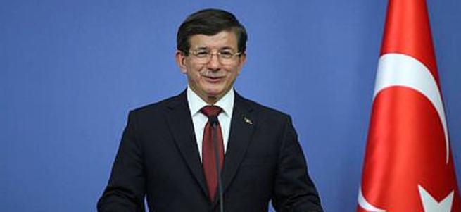 Başbakan Ahmet Davutoğlu’ndan emeklilere zam müjdesi