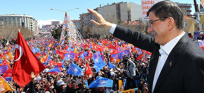 Başbakan Davutoğlu Erzurum’da seçim startını verdi