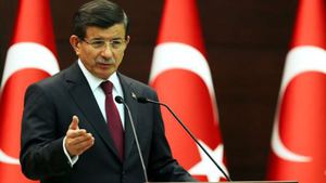 Davutoğlu: Yeni hükümeti bugün Erdoğan’a takdim edeceğim