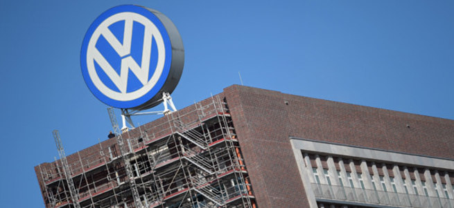 Volkswagen üç Ar-Ge yöneticisinin görevini askıya aldı