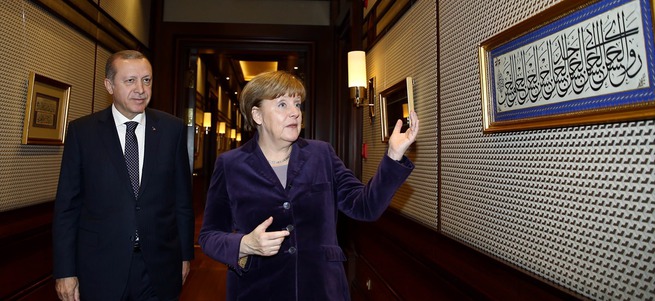 Erdoğan Merkel’i kabul etti