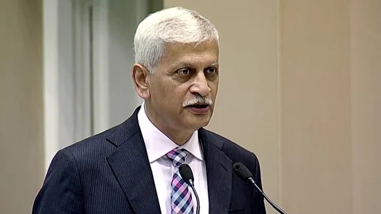 who appoints the justices of the supreme court