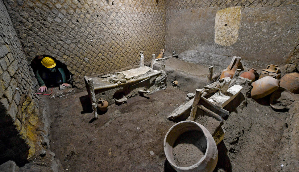 New find throws light on life of slaves in Romes Pompeii