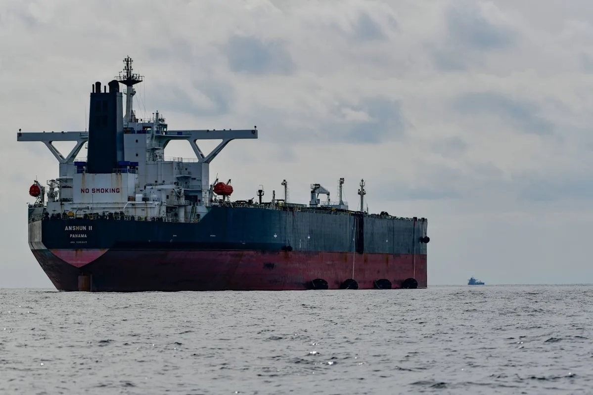 US forces attempt to board Russian oil tanker