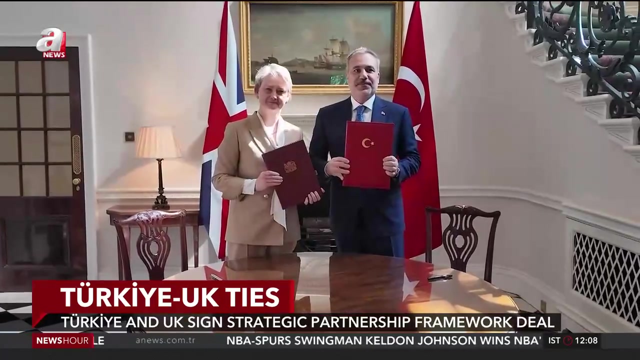 Türkiye and UK sign strategic partnership framework deal