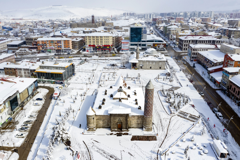 Erzurum fascinates its visitors day and night with its natural beauties