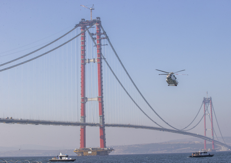Turkey’s Erdoğan installs final deck of 1915 Çanakkale Bridge