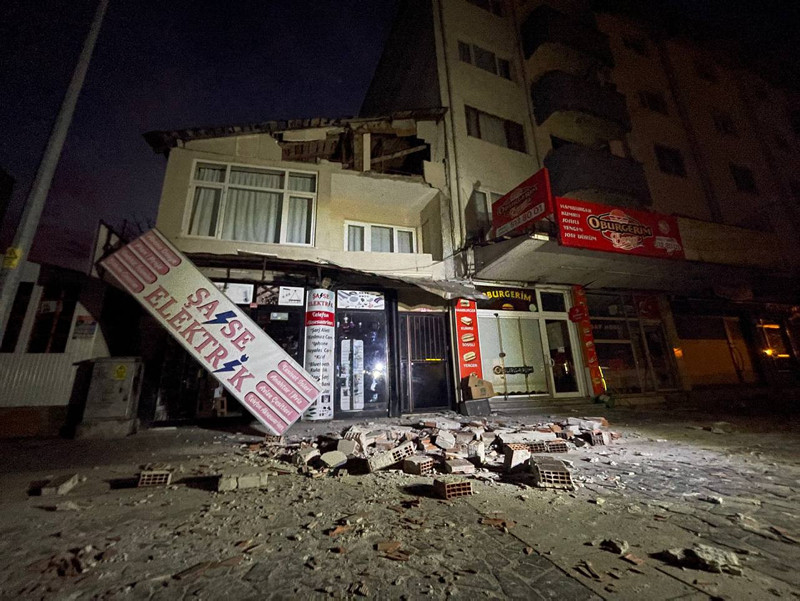 Dozens get injured after magnitude-5.9 quake strikes western Türkiye