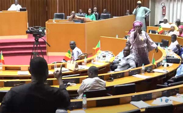 Lawmakers exchange blows in Senegal parliament over insult to pro-opposition religious leader