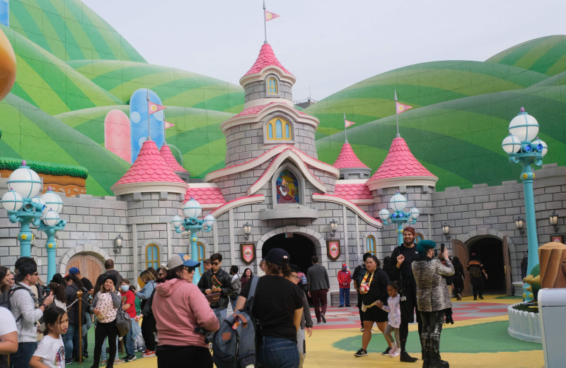 Lets-a-go to Hollywood! First U.S. Super Mario theme park to open