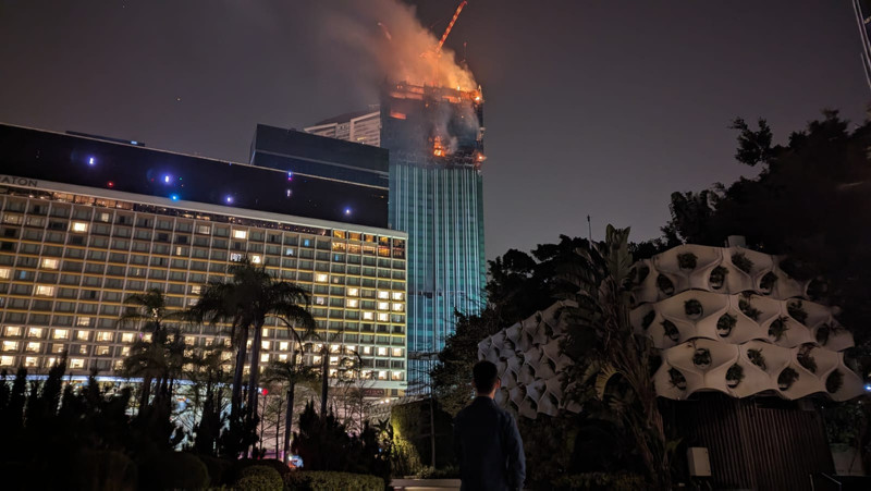 Massive fire engulfs under-construction site in Hong Kong