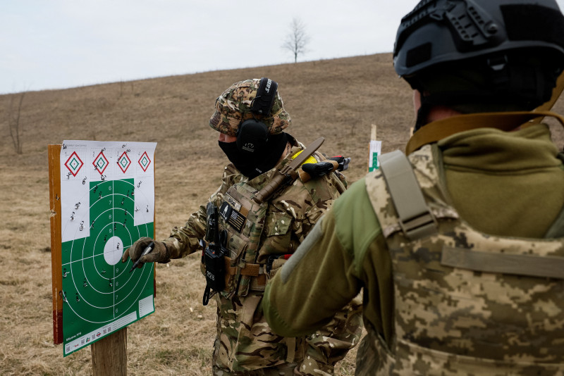 Ukraine trains 40,000 storm brigade troops for counter-offensive
