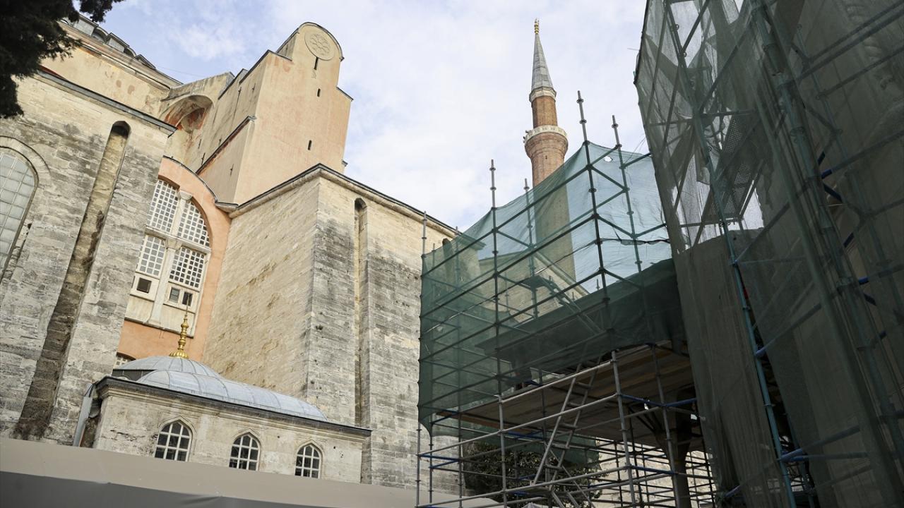 Before the mosque restoration, its digital twin was created